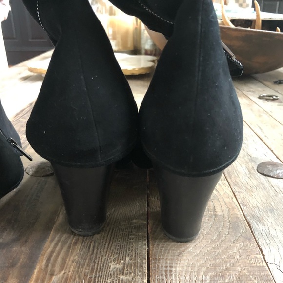 Donald J Pliner Sandora Zip Detail Suede Boots - Picture 5 of 6